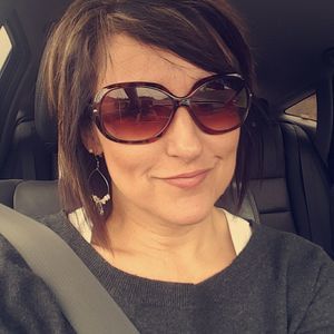 Meet your Posher, Rebecca